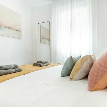 Apartment Tranquil & Bright With Parking By Rems Malaga