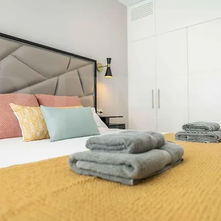 Apartment Tranquil & Bright With Parking By Rems